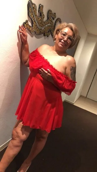 Sziszi Ganz Neu escort Stuttgart